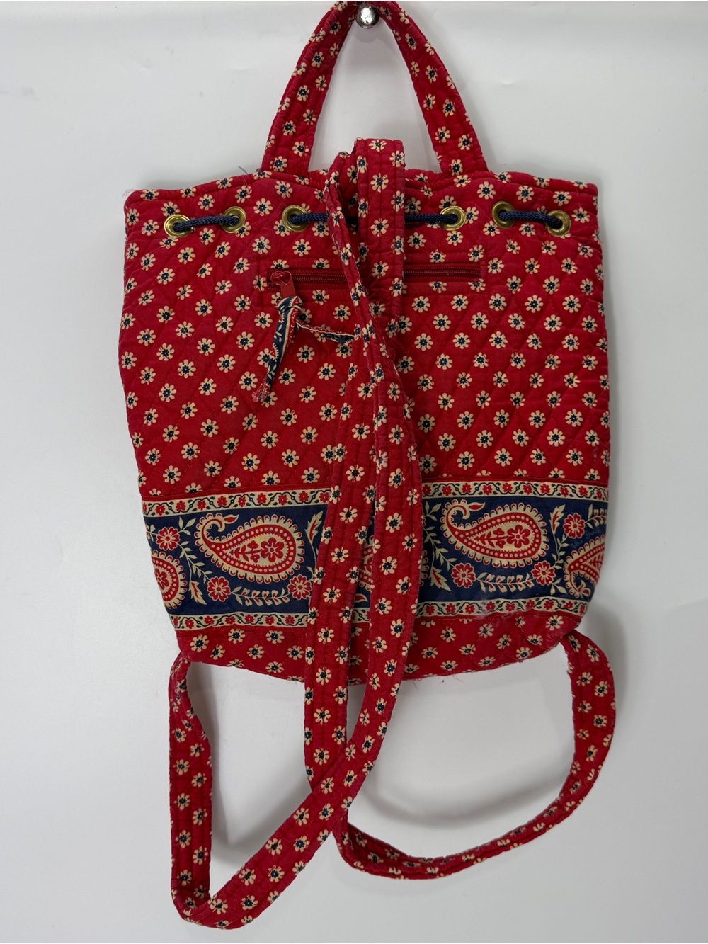 VTG Vera Bradley Mimi Flap Drawstring Backpack Red Americana Paisley Quilted - Picture 2 of 13